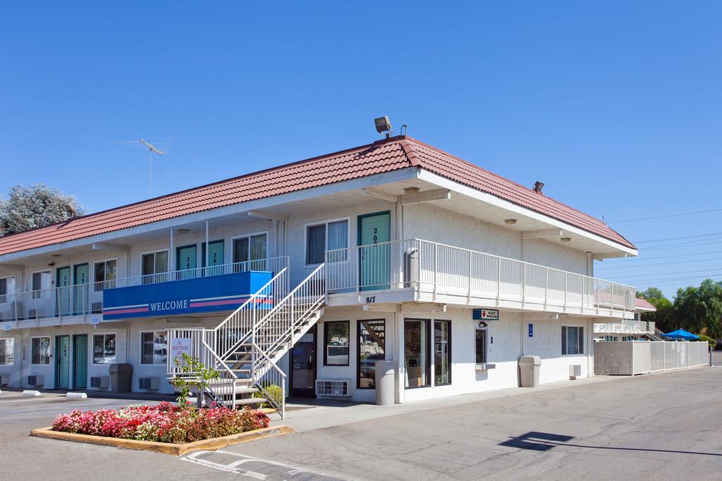 Motel 6-Stockton, Ca - Charter Way West Exteriör bild
